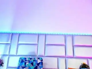 Lovely-nicki  live sex cam