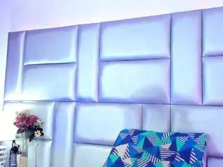 Lovely-nicki  live sex cam