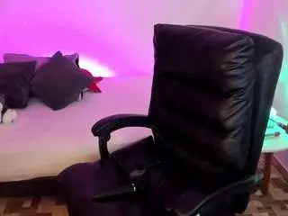 Mady-x  live sex cam