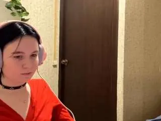 Maryannattinger  live sex cam