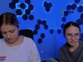 Mona-cloud  live sex cam