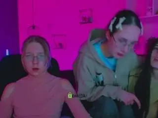 Mona-cloud  live sex cam