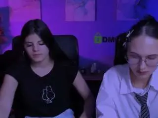 Mona-cloud  live sex cam