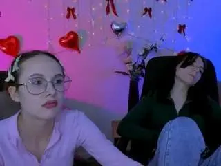 Mona-cloud  live sex cam