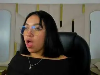 Rodriguuezisabelll18  live sex cam