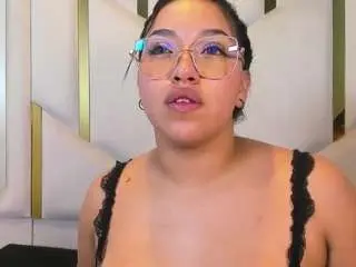 Rodriguuezisabelll18  live sex cam