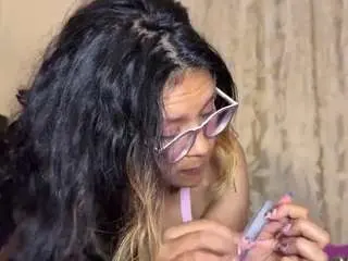 Yuanna  live sex cam