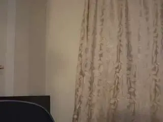 Yuanna  live sex cam