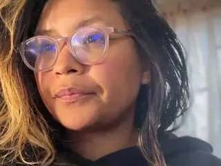 Yuanna  live sex cam