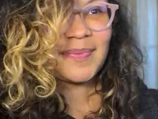 Yuanna  live sex cam