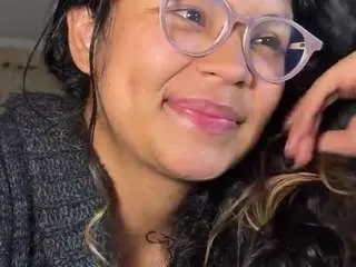 Yuanna  live sex cam