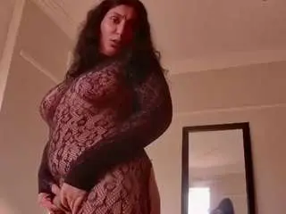 Indiannnbutter  live sex cam