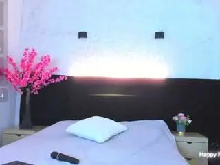 Shanon-mature  live sex cam