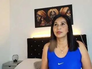 Shanon-mature  live sex cam