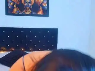 Shanon-mature  live sex cam