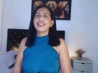 Shanon-mature  live sex cam