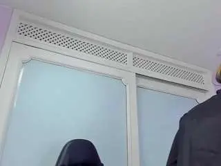 Sophy-milf  live sex cam