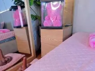 April-grey  live sex cam
