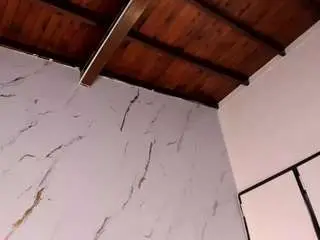 April-grey  live sex cam