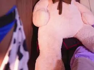 Hanna-chris  live sex cam