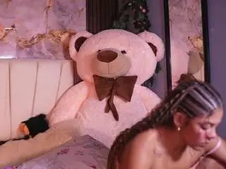 Hanna-chris  live sex cam