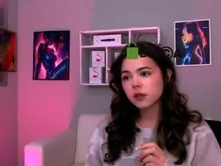 Maddycats  live sex cam