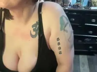 Britneyjean81  live sex cam