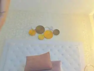 Debora-scoot  live sex cam