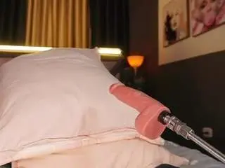 Emilyjhonsonn  live sex cam