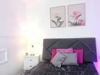 Julietalombardi  live sex cam