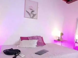 Julietalombardi  live sex cam