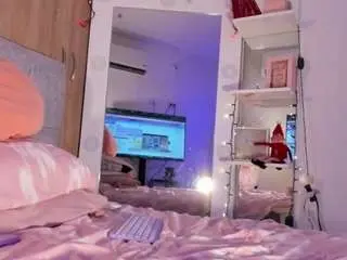 Kiraalopez  live sex cam