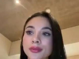 Kiraalopez  live sex cam