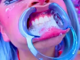 Kitty-niki  live sex cam