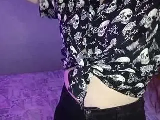 Krystensveum  live sex cam