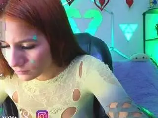 Littlevixen18  live sex cam