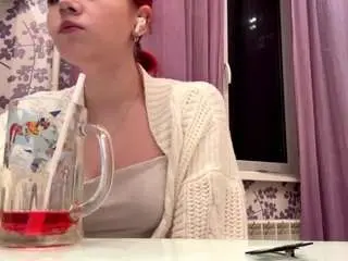 Yukoyessios  live sex cam