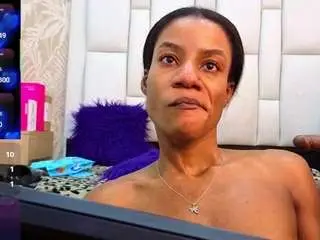 Daffnelewis  live sex cam