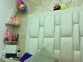 Daffnelewis  live sex cam