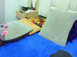 Daffnelewis  live sex cam
