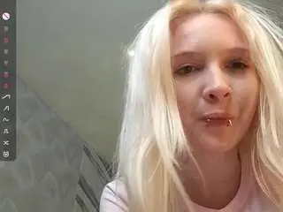 Luperuthenberg  live sex cam