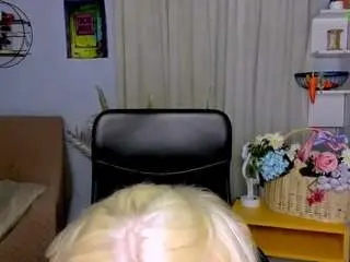 Madam-ulis  live sex cam