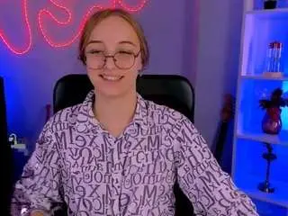 Madam-ulis  live sex cam