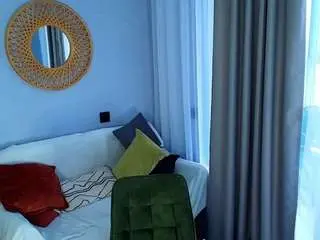 Yunapeace  live sex cam