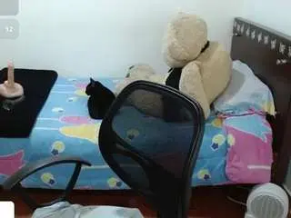 Cinthyagomez  live sex cam