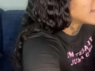 Iambaldheadbrittany  live sex cam