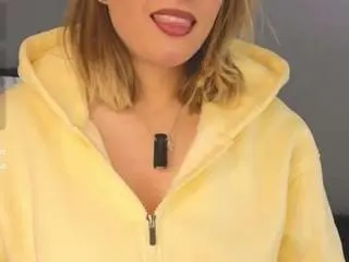 Imisizzle  live sex cam