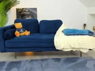Issabelle19  live sex cam