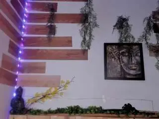 Llanaa  live sex cam