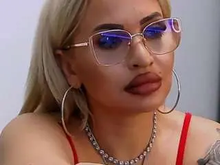 Lovelyblondyxxx  live sex cam